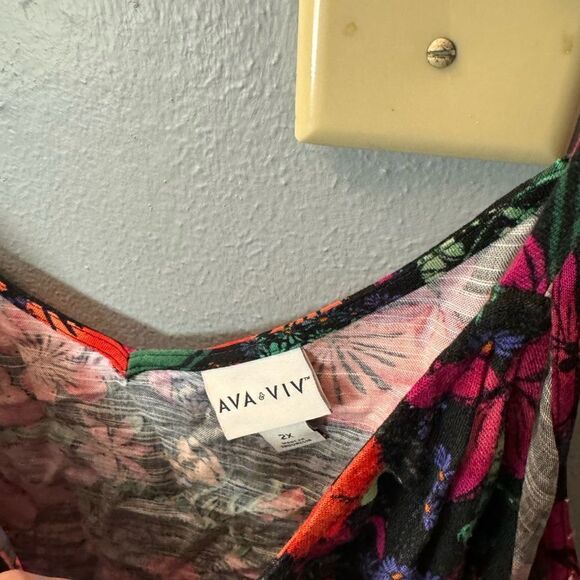 Ava&Viv Women's Cinched Tank Top Black Floral 2X Size XXL or 2X - Picture 9 of 11